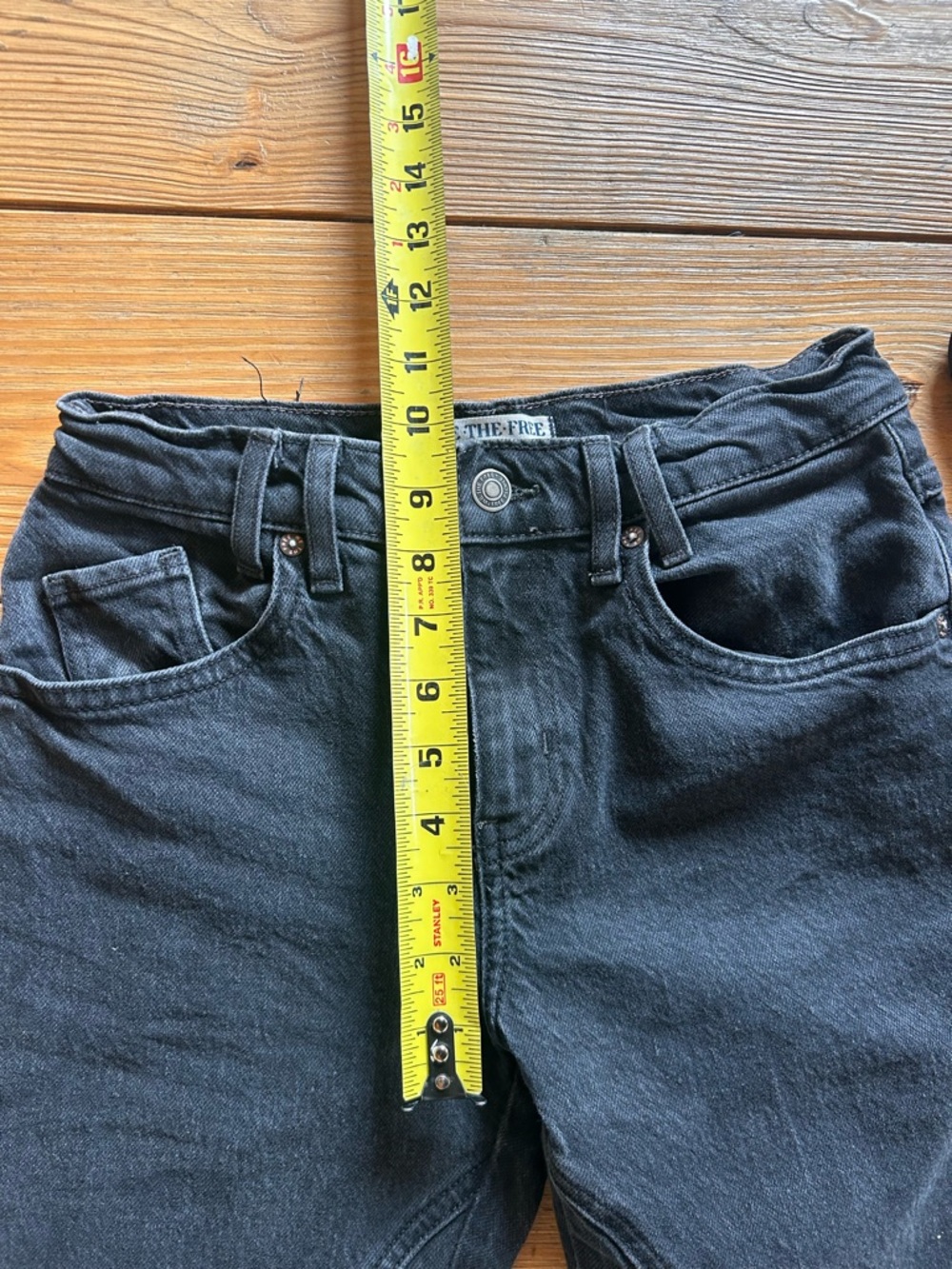 We The Free Risk Taker Mid-Rise Jeans Washed Black Size 26 - Picture 8 of 10